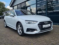 Weiß Gebraucht 2021 Audi A4 S-Line Kombi | 20.990 € (Guter Preis)