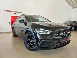 Nachtschwarz Gebraucht 2023 Mercedes GLA200 AMG line SUV | 36.500 € (Fairer Preis)