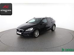 Onyx black Gebraucht 2017 Volvo V40 CC Plus Kombi | 18.880 € (Fairer Preis)