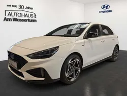 Atlas white / sol Neu 2024 Hyundai i30 N Line Limousine | 27.999 € (Fairer Preis)
