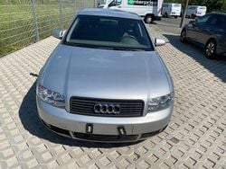 Silber Gebraucht 2002 Audi A4 Limousine | 950 € (Guter Preis)