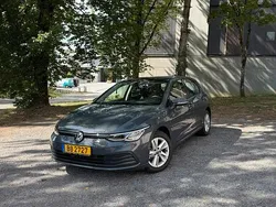 Grau Gebraucht 2023 VW Golf VIII Kleinwagen | 24.900 € (Guter Preis)
