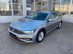 Grau Gebraucht 2023 VW Passat Business Kombi | 19.999 € (Superpreis)