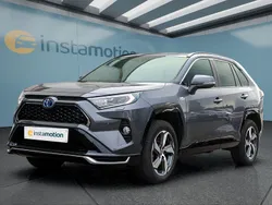 Grau Gebraucht 2022 Toyota RAV4 Hybrid SUV | 39.749 € (Guter Preis)
