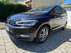 Schwarz Gebraucht 2017 VW Touran Sound Van / Kleinbus | 19.999 € (Fairer Preis)