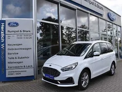 Frostweiß Gebraucht 2023 Ford Galaxy Titanium Van / Kleinbus | 36.490 € (Etwas zu teuer)