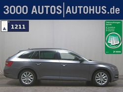 Grau Gebraucht 2022 Skoda Superb Ambition Kombi | 17.750 € (Guter Preis)