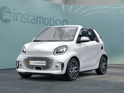 Weiß Gebraucht 2022 Smart ForTwo Electric Drive Limousine | 18.190 €