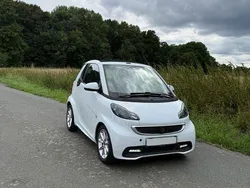 Weiß Gebraucht 2011 Smart ForTwo Cabrio Cabrio | 5.590 € (Teuer)