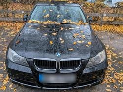 Schwarz Gebraucht 2025 BMW 318 Limousine | 6.800 €