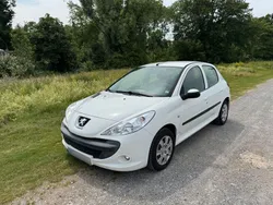 Weiß Gebraucht 2009 Peugeot 206+ Kleinwagen | 1.700 € (Guter Preis)