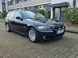 Schwarz Gebraucht 2009 BMW 320 Kombi | 3.800 € (Guter Preis)