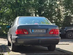 Grau Gebraucht 1997 Mercedes E230 Elegance Limousine | 3.000 € (Etwas zu teuer)
