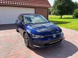 Blau Gebraucht 2021 VW Golf VIII Active Limousine | 18.600 € (Fairer Preis)