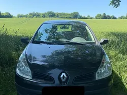 Schwarz Gebraucht 2007 Renault Clio III Kleinwagen | 900 € (Guter Preis)