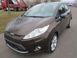 Braun Gebraucht 2011 Ford Fiesta Titanium Limousine | 3.999 € (Fairer Preis)