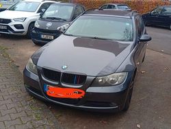 Grau Gebraucht 2006 BMW 320 Kombi | 2.650 € (Fairer Preis)