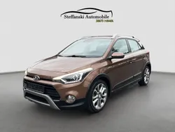 Braun Gebraucht 2018 Hyundai i20 Active Limousine | 10.450 € (Fairer Preis)