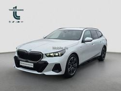 Weiß Gebraucht 2025 BMW 520 M Sport Kombi | 51.890 € (Superpreis)