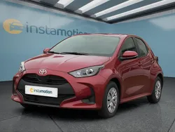Rot Gebraucht 2023 Toyota Yaris Comfort Kleinwagen | 17.499 € (Fairer Preis)
