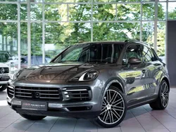 Grau Gebraucht 2019 Porsche Cayenne SUV | 61.900 € (Fairer Preis)