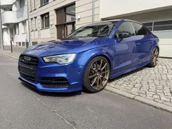 Blau Gebraucht 2015 Audi S3 Ambiente Limousine | 22.800 € (Guter Preis)