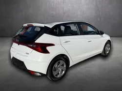 Metallic Gebraucht 2020 Hyundai i20 Essential | 17.250 € (Fairer Preis)