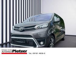 Grau Gebraucht 2023 Toyota Proace Verso Team Kombi | 40.980 € (Fairer Preis)