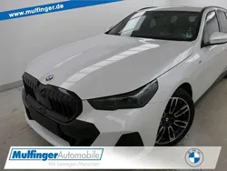 Mineralweiß Gebraucht 2025 BMW 520 M Sport Kombi | 54.900 € (Fairer Preis)