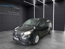 Rotorange 86 Gebraucht 2017 Mercedes Vito Van / Kleinbus | 18.900 €