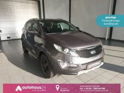 Grau Gebraucht 2015 Kia Sportage FIFA World Cup Edition SUV | 10.470 € (Guter Preis)