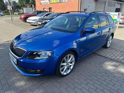 Modra race/race blue Gebraucht 2017 Skoda Octavia Joy Kombi | 16.980 € (Etwas zu teuer)