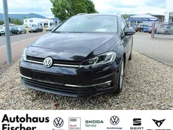 Deep black Gebraucht 2020 VW Golf VIII Highline Kombi | 18.990 € (Guter Preis)