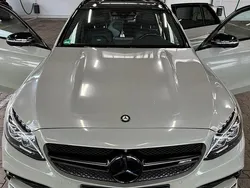 Weiß Gebraucht 2016 Mercedes C63 AMG AMG Kombi | 38.000 €