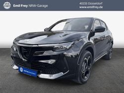 Schwarz Neu 2025 Alfa Romeo Junior SUV | 36.590 € (Etwas zu teuer)