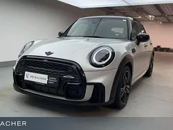 Grau Gebraucht 2022 Mini Cooper Kleinwagen | 26.449 € (Teuer)