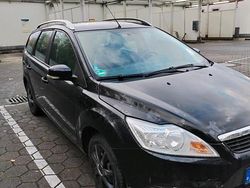 Schwarz Gebraucht 2009 Ford Focus Kombi | 2.700 € (Etwas zu teuer)