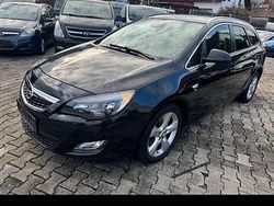 Schwarz Gebraucht 2012 Opel Astra Sport Limousine | 2.900 € (Fairer Preis)