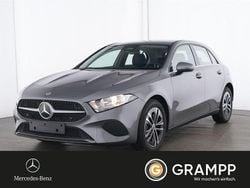 Lack mountaingrau Gebraucht 2024 Mercedes A250 Limousine | 27.800 € (Superpreis)