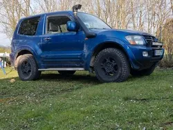 Blau Gebraucht 2002 Mitsubishi Pajero SUV | 9.000 €