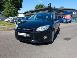 Schwarz Gebraucht 2014 Ford Focus Titanium Kombi | 7.580 € (Fairer Preis)