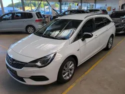 Weiß Gebraucht 2021 Opel Astra Elegance Kombi | 14.890 € (Guter Preis)