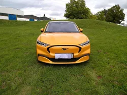 Orange Gebraucht 2023 Ford Mustang Mach-E SUV | 36.800 € (Superpreis)
