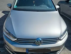 Grau Gebraucht 2017 VW Golf Sportsvan Sound Van / Kleinbus | 16.000 € (Fairer Preis)