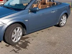 Grau Gebraucht 2006 Renault Mégane Cabriolet Cabrio | 4.100 € (Fairer Preis)