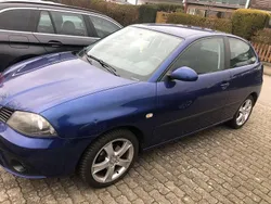 Blau Gebraucht 2006 Seat Ibiza Limousine | 1.900 € (Etwas zu teuer)