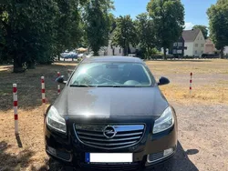 Schwarz Gebraucht 2013 Opel Insignia Limousine | 4.150 € (Superpreis)