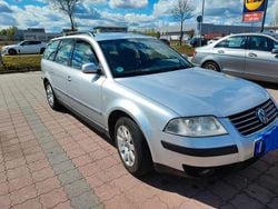 Silber Gebraucht 2003 VW Passat Highline Kombi | 1.000 € (Superpreis)