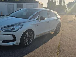Weiß Gebraucht 2017 DS Automobiles DS5 Business Class Kleinwagen | 10.500 € (Fairer Preis)