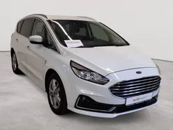 Frostweiß Gebraucht 2022 Ford S-MAX Titanium Van / Kleinbus | 24.290 € (Guter Preis)